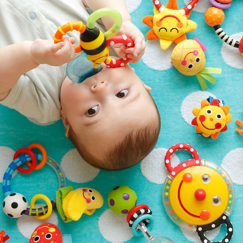 知育玩具で笑顔のコミュニケーションを