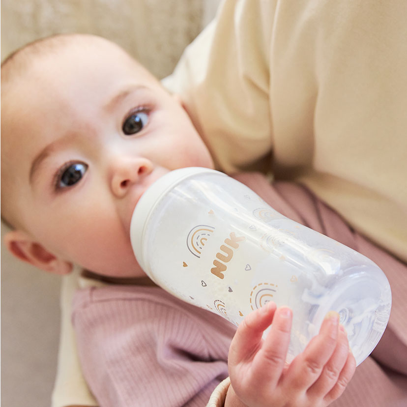 パーフェクトマッチほ乳びん（プラスチック製）/260ml/レインボー/適温目盛り付き 260ml/レインボー/適温目盛り付き