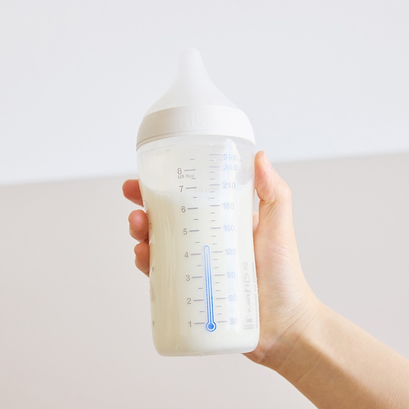 パーフェクトマッチほ乳びん（プラスチック製）/260ml/レインボー/適温目盛り付き 260ml/レインボー/適温目盛り付き