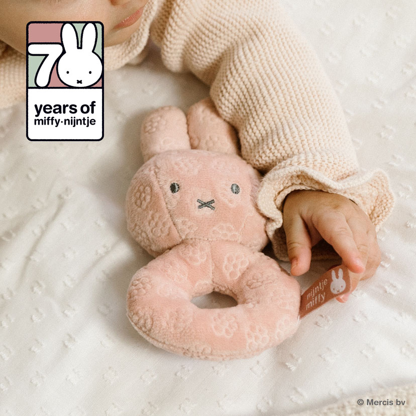 Miffy Flower ベビーラトル/ストロベリー