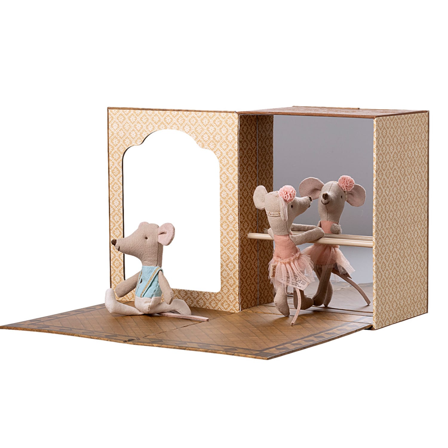 バレエダンススタジオセット/いもうとネズミとおとうとネズミとリビングルーム